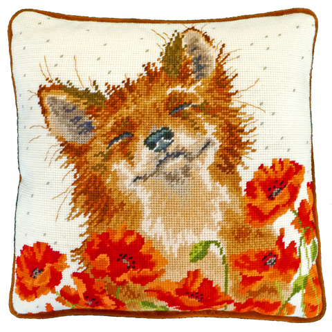 Bothy Threads - Wrendale - Tapestry Kit - Poppy Field - Fox in Poppies