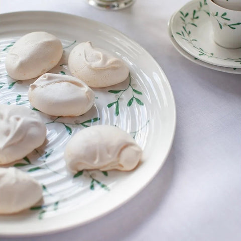 Sophie Conran Mistletoe Large Round Platter 30cm / 12"