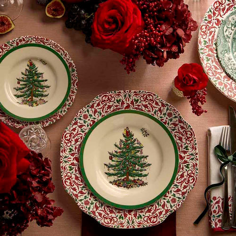 NEW - Spode - Christmas Tree Yuletide - Scalloped Dresser Plate - 27cm - Tree & Yuletide Border
