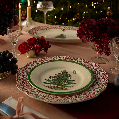 NEW - Spode - Christmas Tree Yuletide - Scalloped Dresser Plate - 27cm - Tree & Yuletide Border
