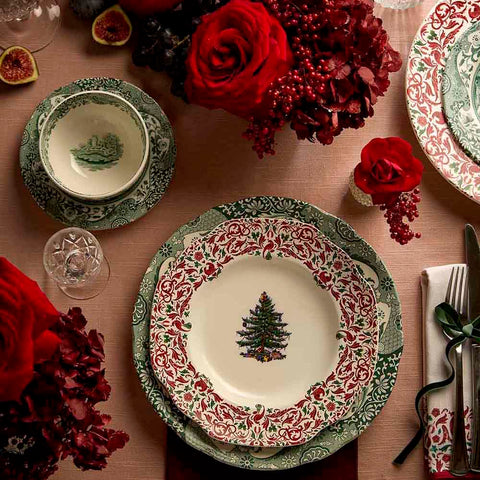 NEW - Spode - Christmas Tree Yuletide - Scalloped Dresser Plate - 20cm - Tree & Yuletide Border