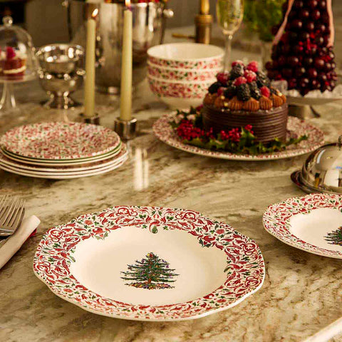 NEW - Spode - Christmas Tree Yuletide - Scalloped Dresser Plate - 20cm - Tree & Yuletide Border