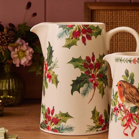 NEW - Portmeirion - Botanic Garden - Christmas - Bella Jug - 1.7L / 3pt - Holly