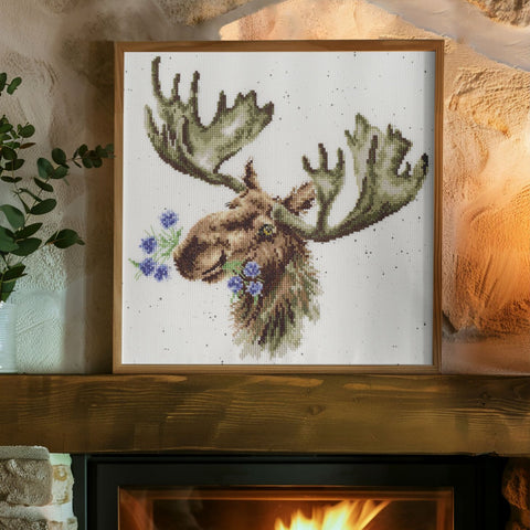 Bothy Threads - Wrendale - Cross Stitch Kit - It Moose Be Love