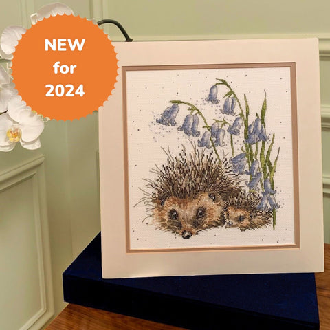 Bothy Threads - Wrendale - Cross Stitch Kit - Love and Hedgehugs