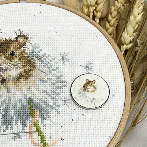 Bothy Threads - Wrendale - Needle Minder - Dandelion Clock - Mouse